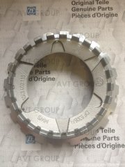 Носитель диска 1043302110